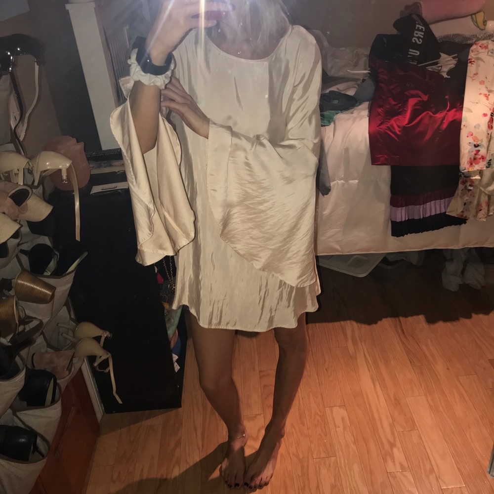 Silk dress brand new bell sleeve